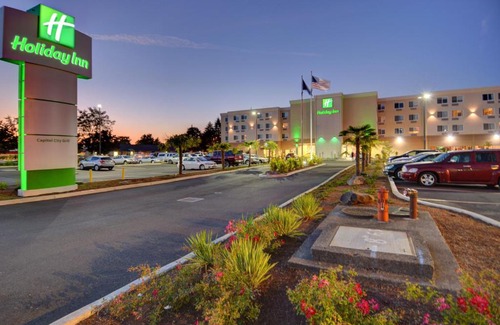 Salem Hotel | Holiday Inn - Salem by IHG