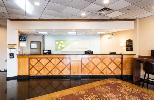 South Plainfield Hotel | Holiday Inn South Plainfield-Piscataway by IHG