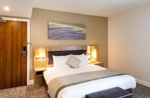 Stevenage Hotel | Holiday Inn Stevenage by IHG