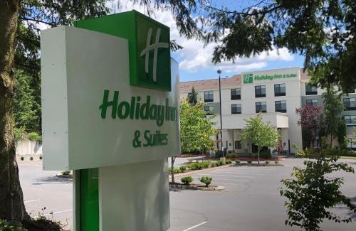 Bothell Hotel | Holiday Inn & Suites Bothell an IHG Hotel