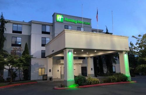 Bothell Hotel | Holiday Inn & Suites Bothell an IHG Hotel