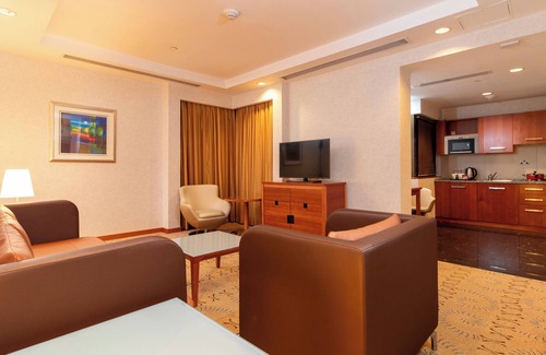Salmiya Hotel | Holiday Inn Suites Kuwait by IHG