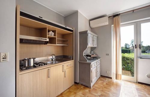 San Bartolomeo al Mare House | Holiday Home 'E6-2 Bilocale Borgo Della Rovere' with Balcony, Wi-Fi and Air Conditioning