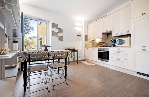 San Lorenzo della Costa House | Holiday Home 'Ginelà' with Sea View, Wi-Fi and Air Conditioning
