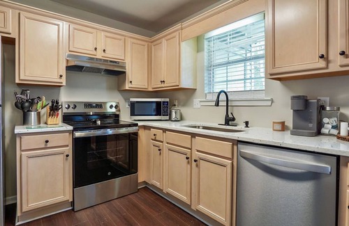 Alabaster House | HOLIDAY SALE at Warrior Landing!