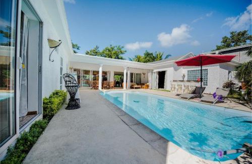 Balaclava Villa | Holiday Villa