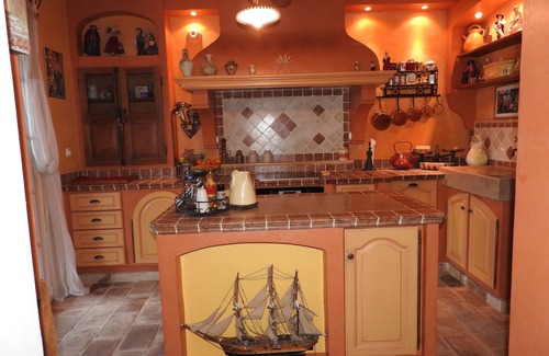 Istres House | Holidays in ISTRES in Provence - Alpilles, Camargue, Blue Coast etc.