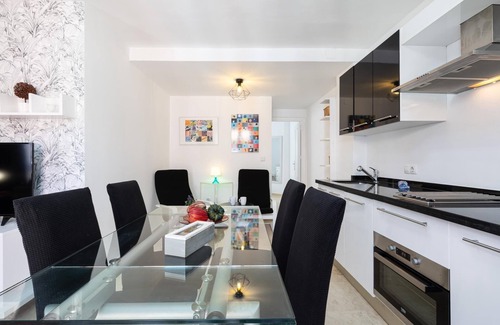 Perchel Sur Apartment | Holidays2Malaga Ancha del Carmen AACC, Lift, WIFI