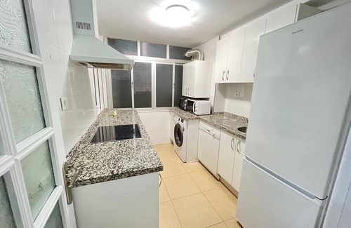 Palma-Palmilla Apartment | Holidays2Malaga Dr Marañon 3 bedrooms Terrace Aircon North Malaga city