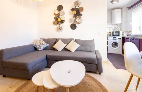 La Trinidad Apartment | Holidays2Malaga Ventura Apartment close old town