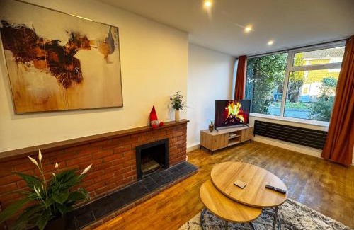Cambridge City Centre House | Holly Tree House