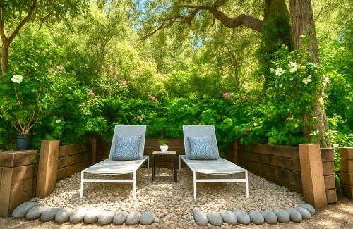 Hollywood Hills West House | Hollywood Hills Spa Retreat Oasis with Tree Top Views, Private Jacuzzi Style Tub, Steam Room, Magical Half Acre Acre Garden and Patio, Free Parking for 2 cars, in LA's most Serene, Central Desirable Area