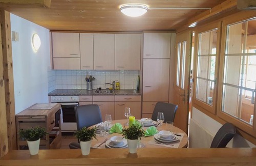 Goldswil Apartment | Holzhaus bei Interlaken