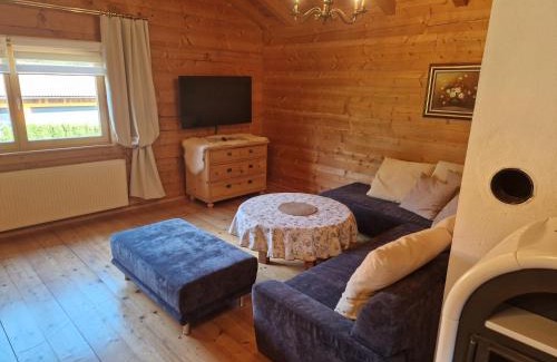 Eging am See Apartment | Holzkastl