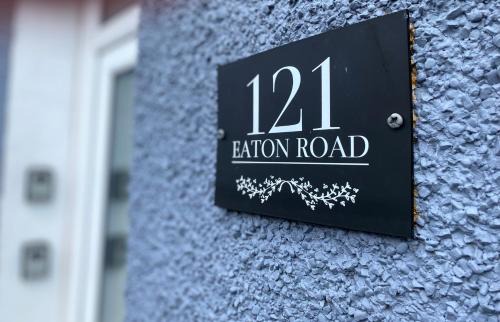 Cwmbrwla House | Home away from Home - Eaton house