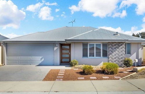 Madeley House | Home Away From Home - NDIS Friendly