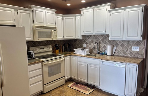 Saratoga Springs House | Home away from Home, Saratoga Springs Lake House Five Minutes to Track