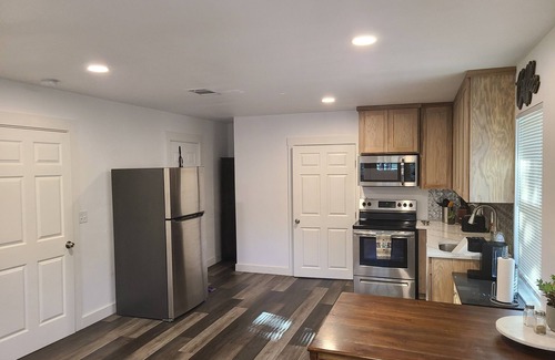 Georgetown House | Home away from Home - Pet friendly!