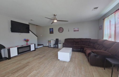 Lexington House | Home away from Home