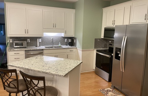Loganville House | Home Away From Home on a Quiet Cul-de-sac with large backyard