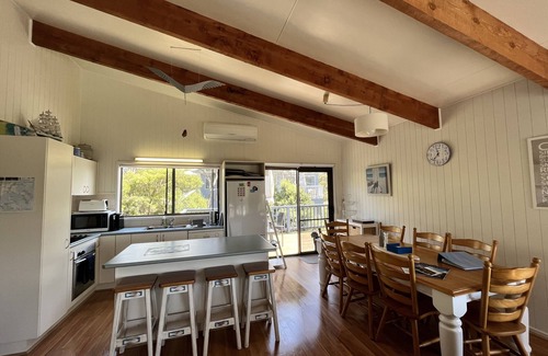 Smiths Beach House | Home by the surf at Smiths Beach, Phillip Island