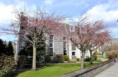 Aberdeen West End Apartment | Home from Home Aberdeen - Claremont