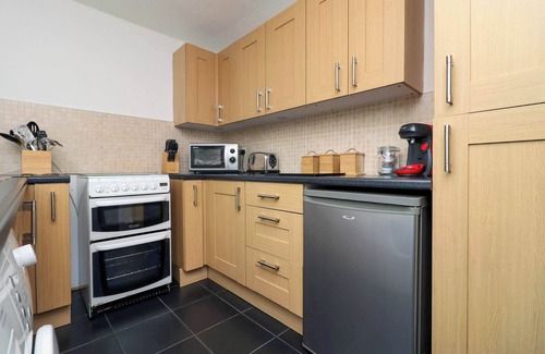 Quedgeley House | Home From Home: Gloucester by StayStaycations