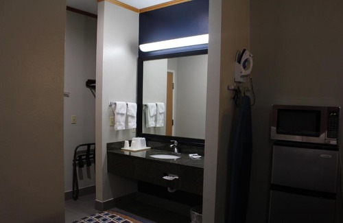 Southaven Hotel | Home Gate Inn & Suites