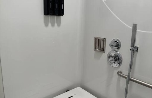 Downtown Apartment | Home Haven, Walk to Little Italy & Wooster Square