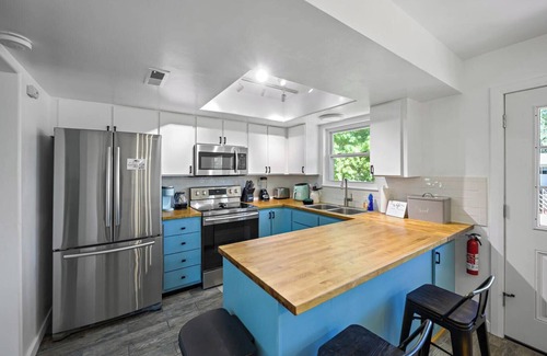 Kanab House | Home in Kanab with Game Room. Sleeps 10, Pets OK!