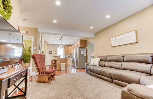 Paradise House | Home in Paradise w/HOT TUB, Jacuzzi + Fire Pit!