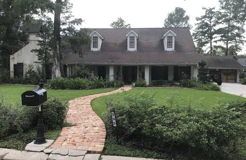 Houma House | Home in prestigious Ellendale C.C. $100/night per room + tax + cleaning fee