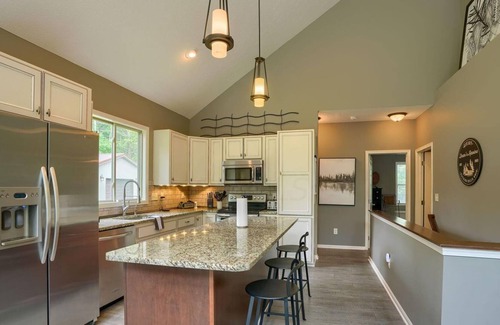 Carbon Hill House | Home in the Hills on 35 acres with private trails near Hocking Hills