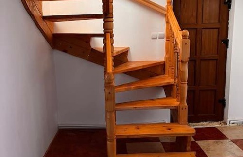 Vatra Moldovitei House | Home in the Woods
