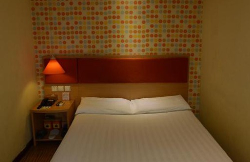 Chongqing Hotel | Home Inn Chongqing Yangjiaping Pedestrian Street