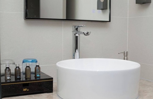 Gao Xin District Hotel | Home Inn Hotel ShajinBridgesubwaystation