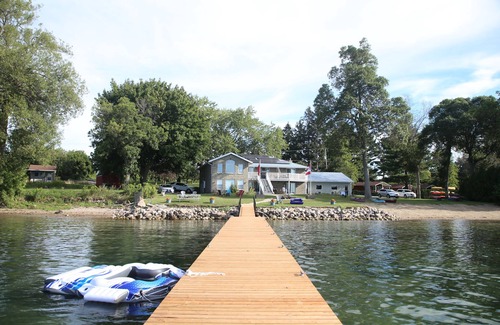 Leeds and the Thousand Islands House | Home of 1000 Island#1-Directly on STL river, private beach & FREE boat docking