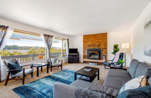 Freeland House | Home on Holmes