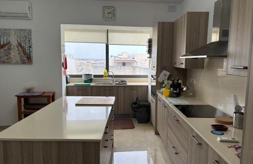 Qormi Apartment | Home Vibes II