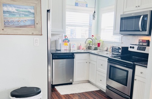Crystal Beach House | Home with beach view from porch and it’s only a two minute walk to the beach.