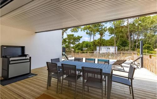 Saint-Jean-de-Monts House | Home With Private Pool