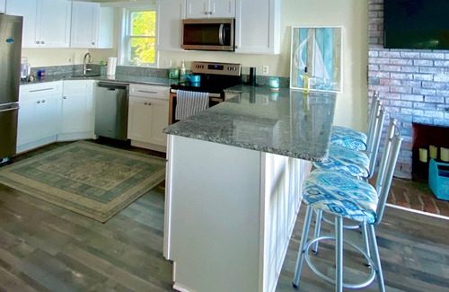 Plymouth House | Home with spectacular panoramic ocean views from a bluff high above Cape Cod Bay