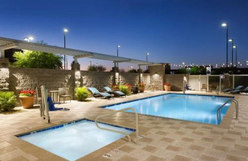 Glendale Sports and Entertainment District Hotel | Home2 Suites By Hilton Glendale Westgate