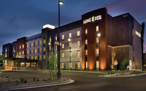 Glendale Sports and Entertainment District Hotel | Home2 Suites By Hilton Glendale Westgate