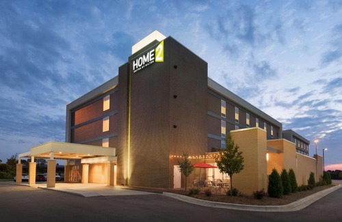 Waukesha Hotel | Home2 Suites by Hilton Milwaukee Brookfield