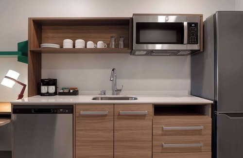 Sheboygan Hotel | Home2 Suites By Hilton Sheboygan