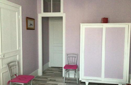 Villeneuve-sur-Bellot House | Homelière