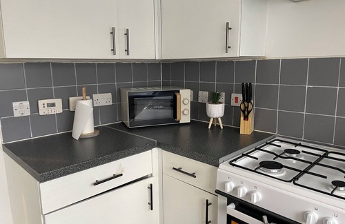Wimbledon Park Apartment | Homely 2 Bedroom 4mins from Wimbledon station