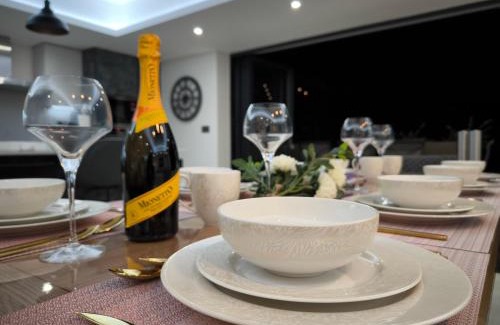 Little Missenden House | Homely 5 bed Cottage 30 mins to Heathrow, London, Legoland, Windsor Castle