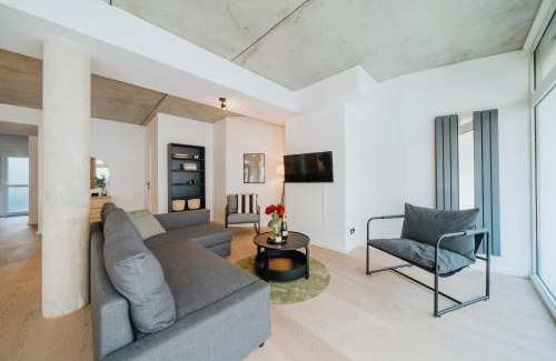 Victoriastadt Apartment | Homely Berlin - Loft, Terrace, Near Ostkreuz I Free parking